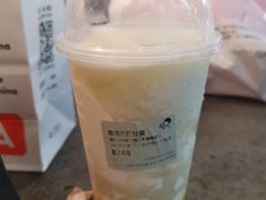-喜茶(上海打浦桥日月光gelato lab+店)