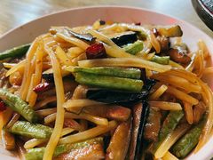 地三鲜-卢庄(江汉路店)