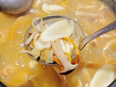 -菌之家·专业纯野生菌火锅·特色炒菌