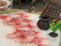 -得意咚瓜·顺德鱼生·冬瓜火锅(深圳首店)