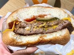双层吉士汉堡-麦当劳(新城市广场店)
