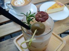 风味冰美式/梅子-转山咖啡(松柏社区店)
