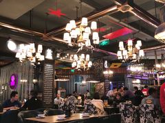 大堂-爱啤精酿·民谣酒馆(滨江店)