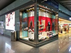-日上免税店(三径路t3店)