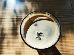 高粱美式-猫里有甜