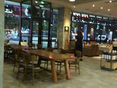 大堂-星巴克(济宁万达广场店)