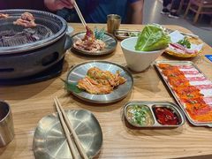 -青瓦餐厅·生鱼片·韩园烤肉(西塔店)