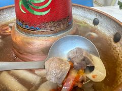 -毛辣果·贵州红酸汤牛肉火锅(西单店)