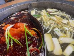 -重庆故事姊妹老火锅(财经学院店)