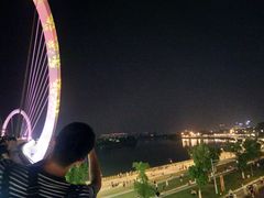 -南京眼步行桥