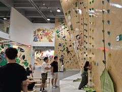 -ROCKPLUS攀岩馆(环宇城店)