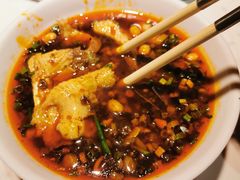 -蜀滋香鲜鱼美蛙火锅(339店)