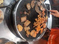 -小辣椒火盆烧烤(温泉南街店)