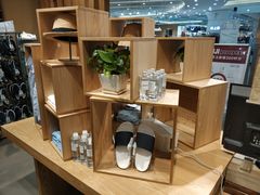 -燕莎友谊商城(金源店)