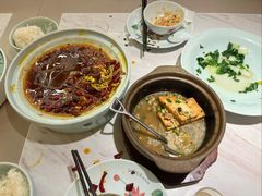 -荷花亭·湖北融合菜(中商广场店)