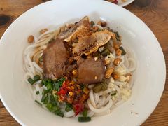 -牛八宝桂林米粉(八里庄店)