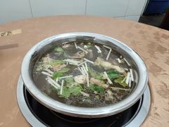 -黑竹沟新场牛肉火锅