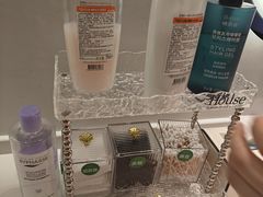 -涨巢·潮玩水疗局
