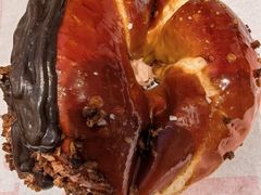 -HOT CRUSH趁热集合·现烤面包(环球港店)