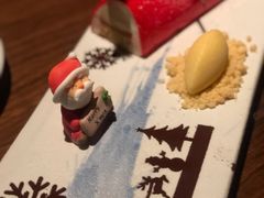 -The ROOF (通盈中心店)