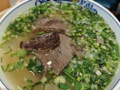 -西部马华清真兰州牛肉面·烧烤夜市(三里河店)