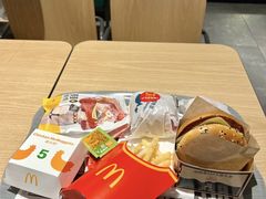 -麦当劳(南京路2店)