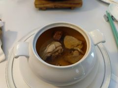 松茸菌炖土鸡汤-火璽·園