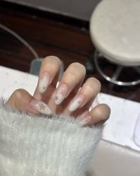 -晨·艺美甲美睫
