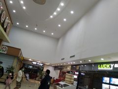 -窦店服务区-停车场