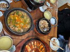 -百年石锅饭·朝鲜族传统民餐
