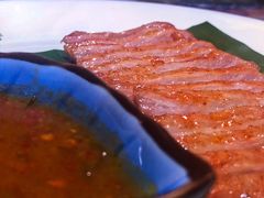 炭烤猪颈肉-忘忧草融合私房菜(红鼎国际店)