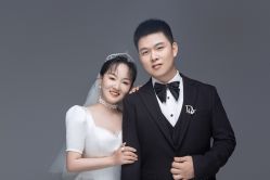 -易摄影婚纱摄影工作室