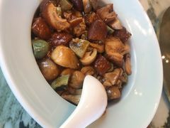 腊八蒜烧肥肠-那家小馆•北京菜•烤鸭(香山店)