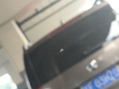 -鲨鱼皮汽车凹陷玻璃修复(静安店)