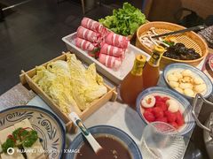 -尚尚仙·酸汤猪手·猪肚鸡火锅(华联万柳购物中心店)