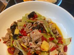 -黔蘑菇四季餐厅(观山湖店)