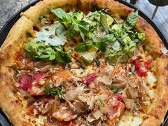 牛油果罗勒酱比萨-O'mills Sourdough Bakery&Bistro(永嘉路店)