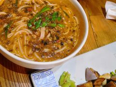 小锅米线-云海肴·云南小炒·汽锅鸡(天津国金汇店)