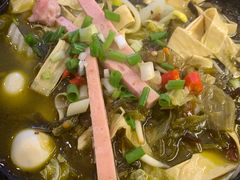 老坛酸菜-渝和喵叔米线(南坪万达店)