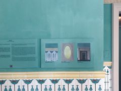 -Nathalie Djurberg与Hans Berg“牛皮纸包裹的月亮”-Prada荣宅当季展览