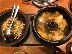 -云海肴·汽锅鸡·云南菜(天山百盛优客店)