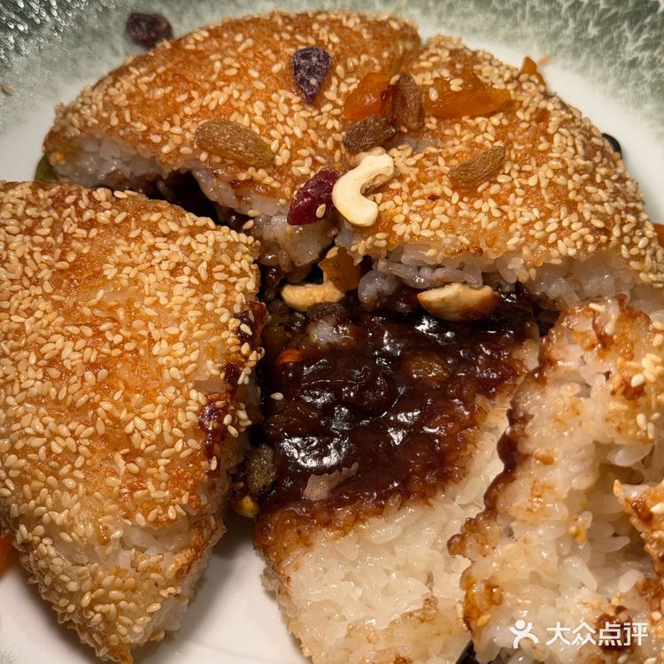 就在新街口！这圣诞氛围也太超前了！