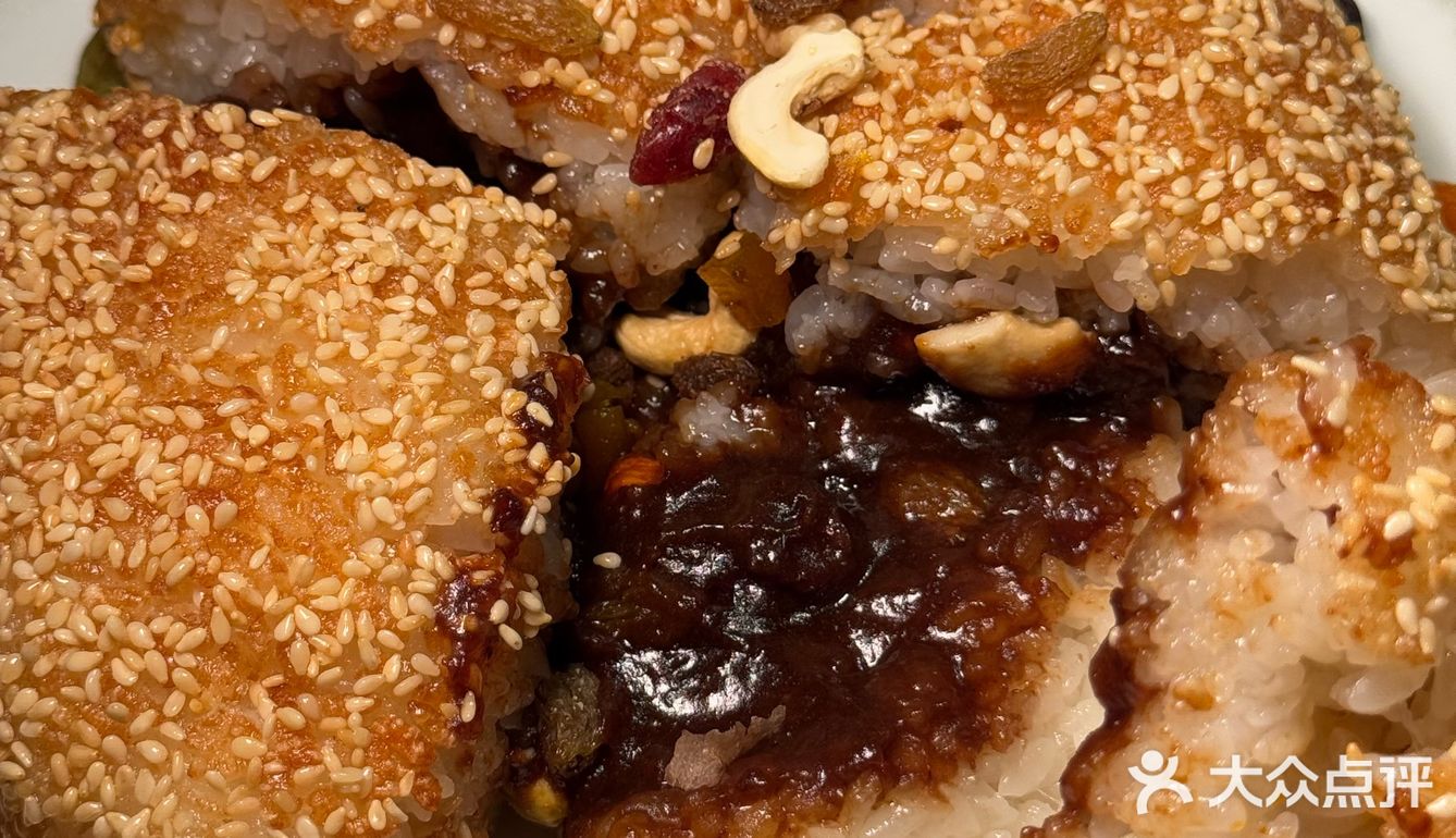 就在新街口！这圣诞氛围也太超前了！