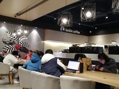 -瑞幸咖啡(新世界中心店)