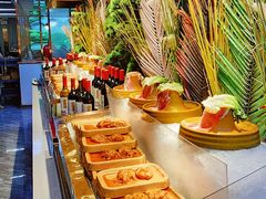 -布罗城堡自助烧烤(鸿通城购物中心店)