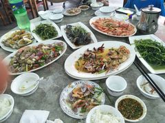 -四川小胡子海鲜(丁村万人海鲜广场店)