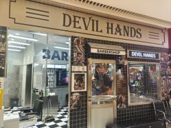 -Devilhands Barbershop男士理容店