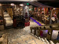 -老牌坊云南鱼豆花火锅(爱建店)