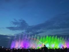 -东港音乐喷泉广场