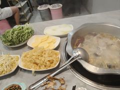 -光头药膳鸡(莱茵小镇店)